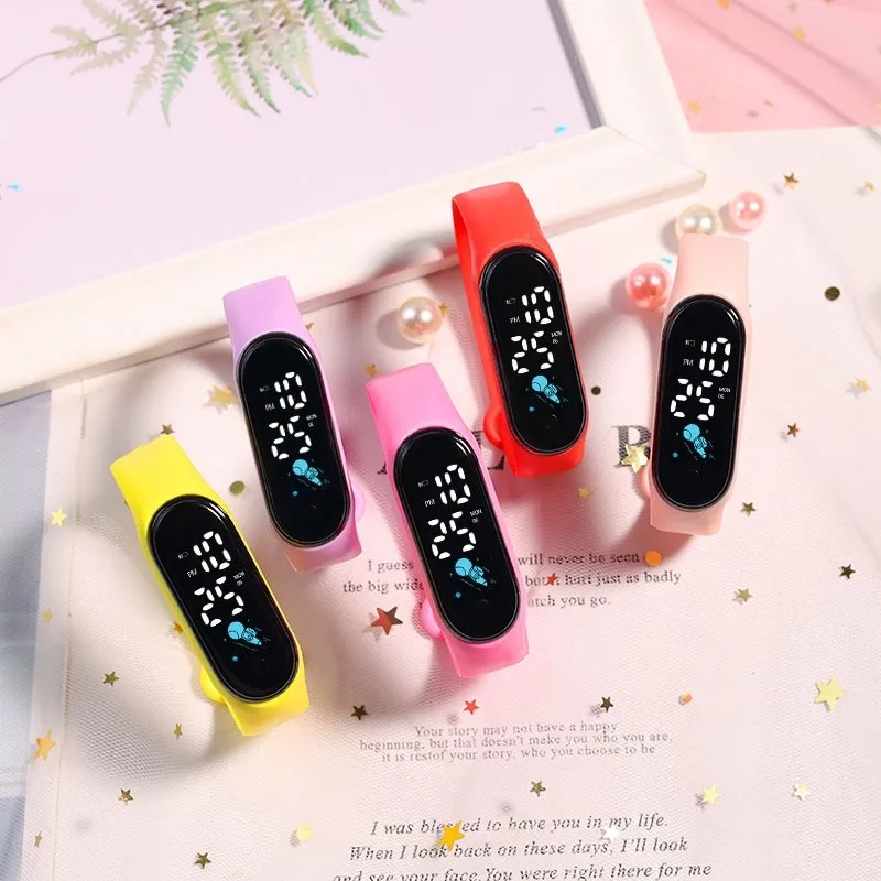 어린이를위한 Kawaii 스마트 시계 패션 야외 방수  - Smartwatch Digital Watches For Kid Boy 리뷰 및 가격