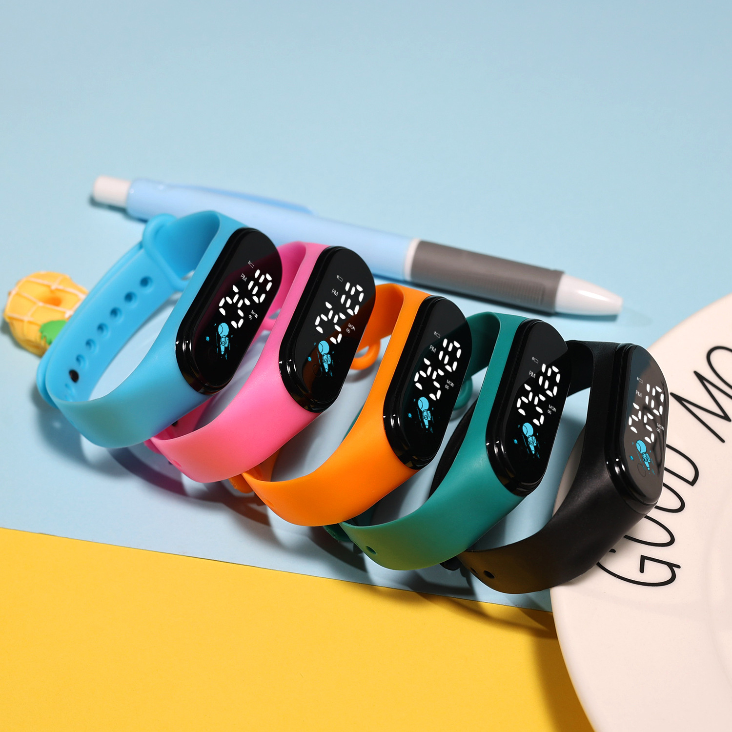 어린이를위한 Kawaii 스마트 시계 패션 야외 방수  - Smartwatch Digital Watches For Kid Boy 리뷰 및 가격