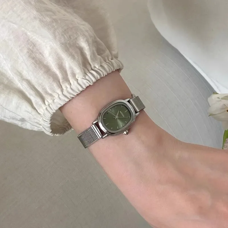 작은 타원형 다이얼 녹색 시계 간단한 스테인레스 스틸  - Minimalist Thin Watch 리뷰 및 가격